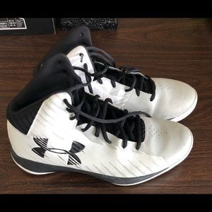 Women’s Under Armour basketball shoes